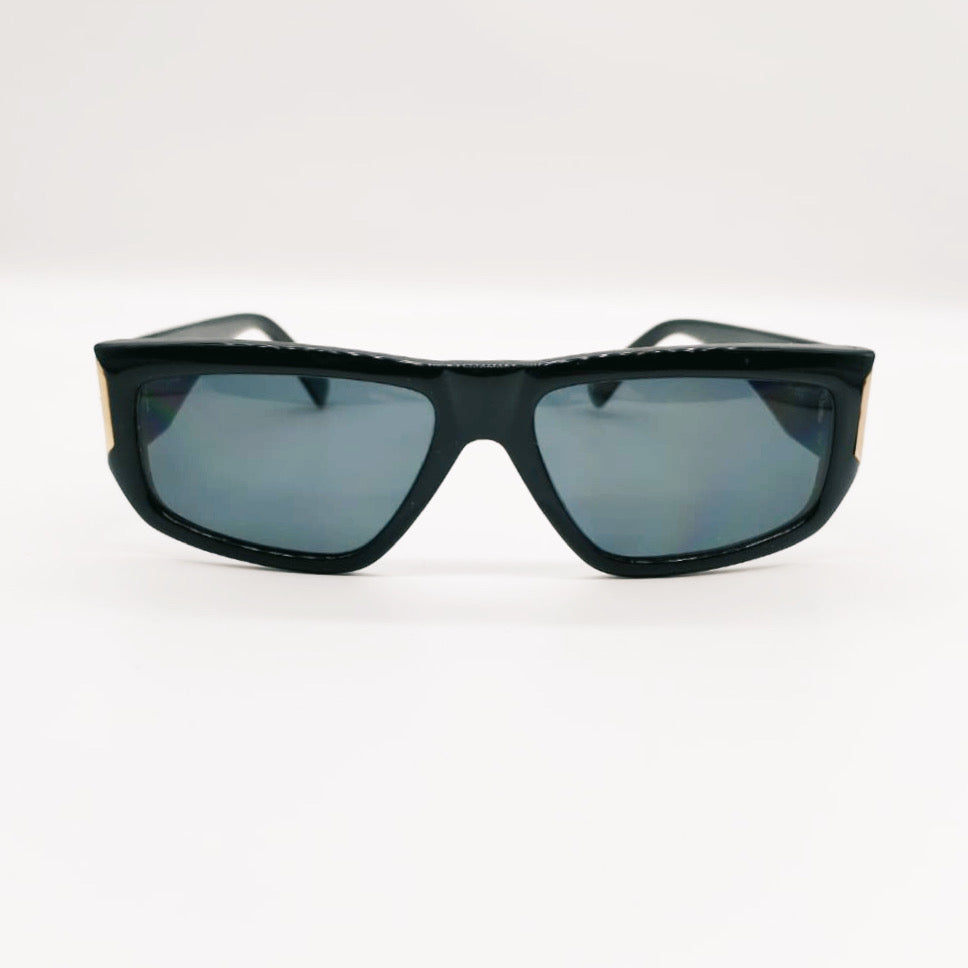E07 852 nero