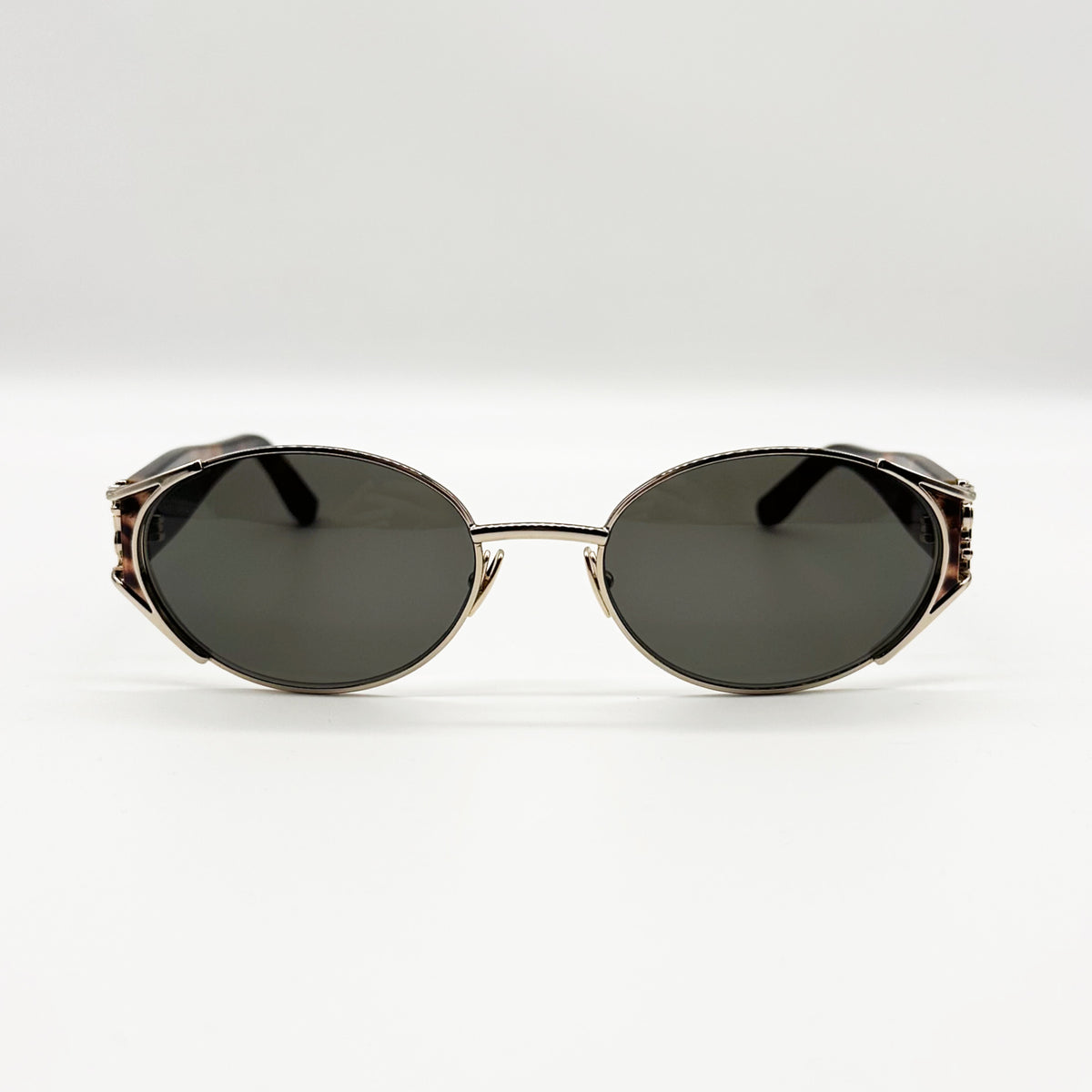 M919 [due varianti colore]