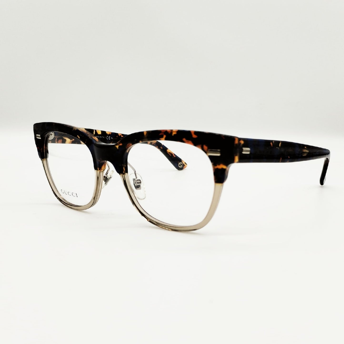 3747 [due varianti colore]