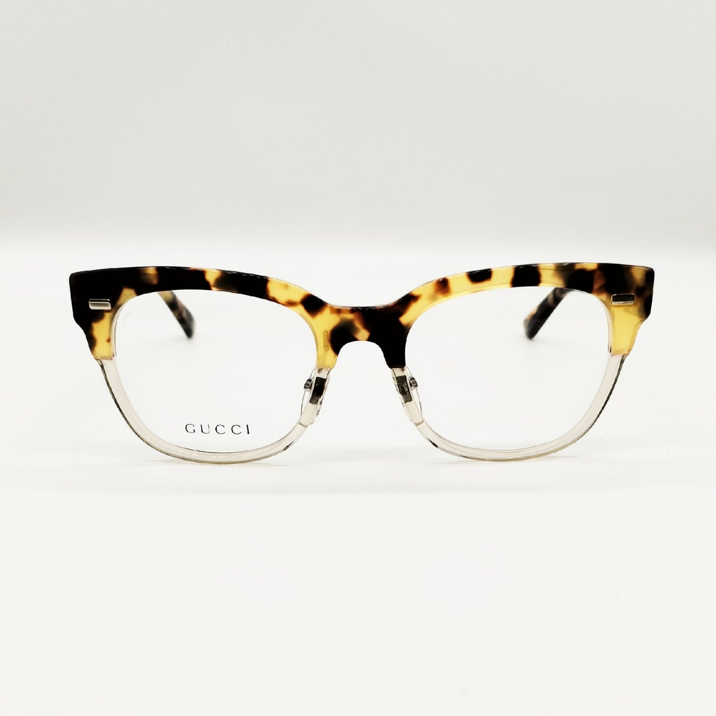 3747 [due varianti colore]