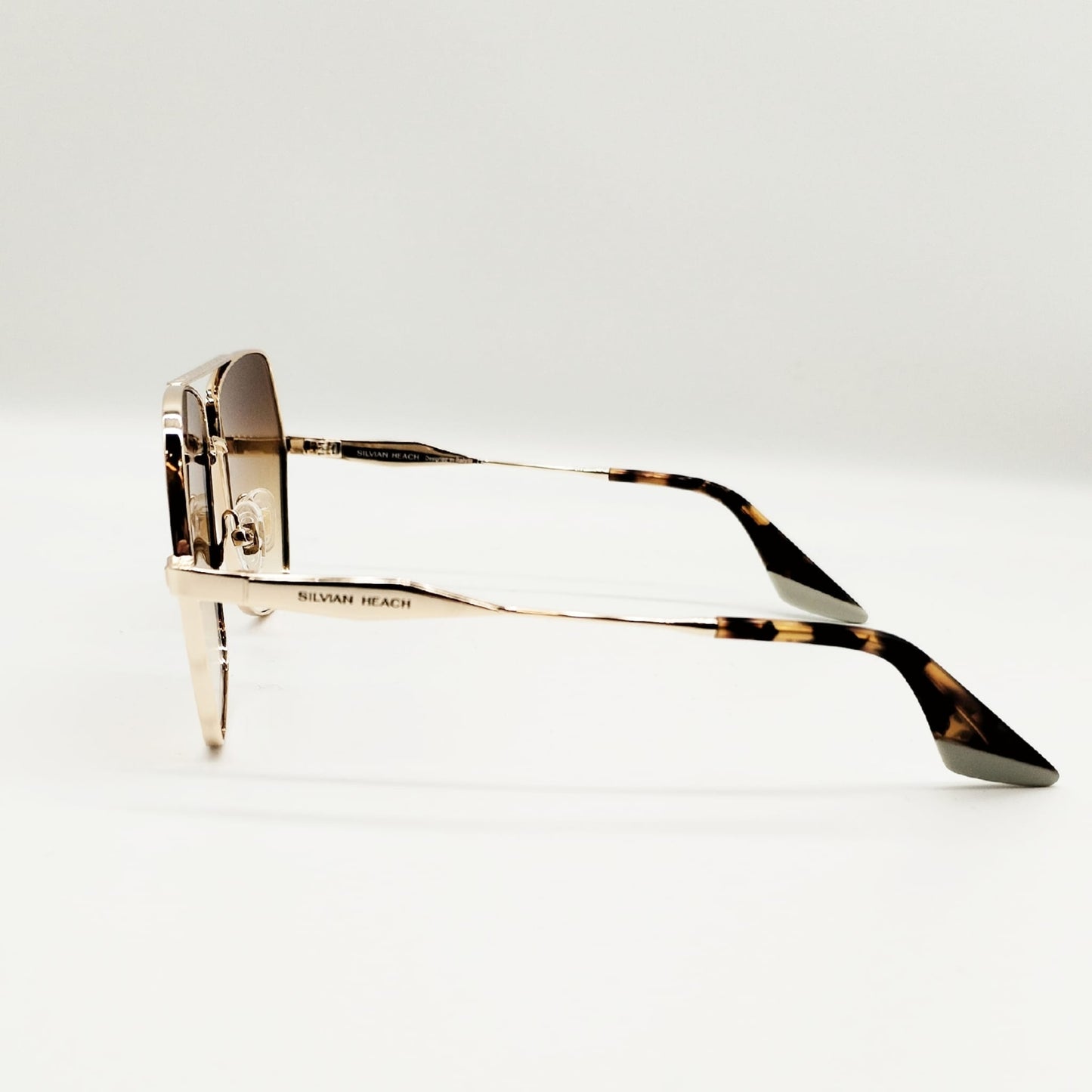 327 [due varianti colore]