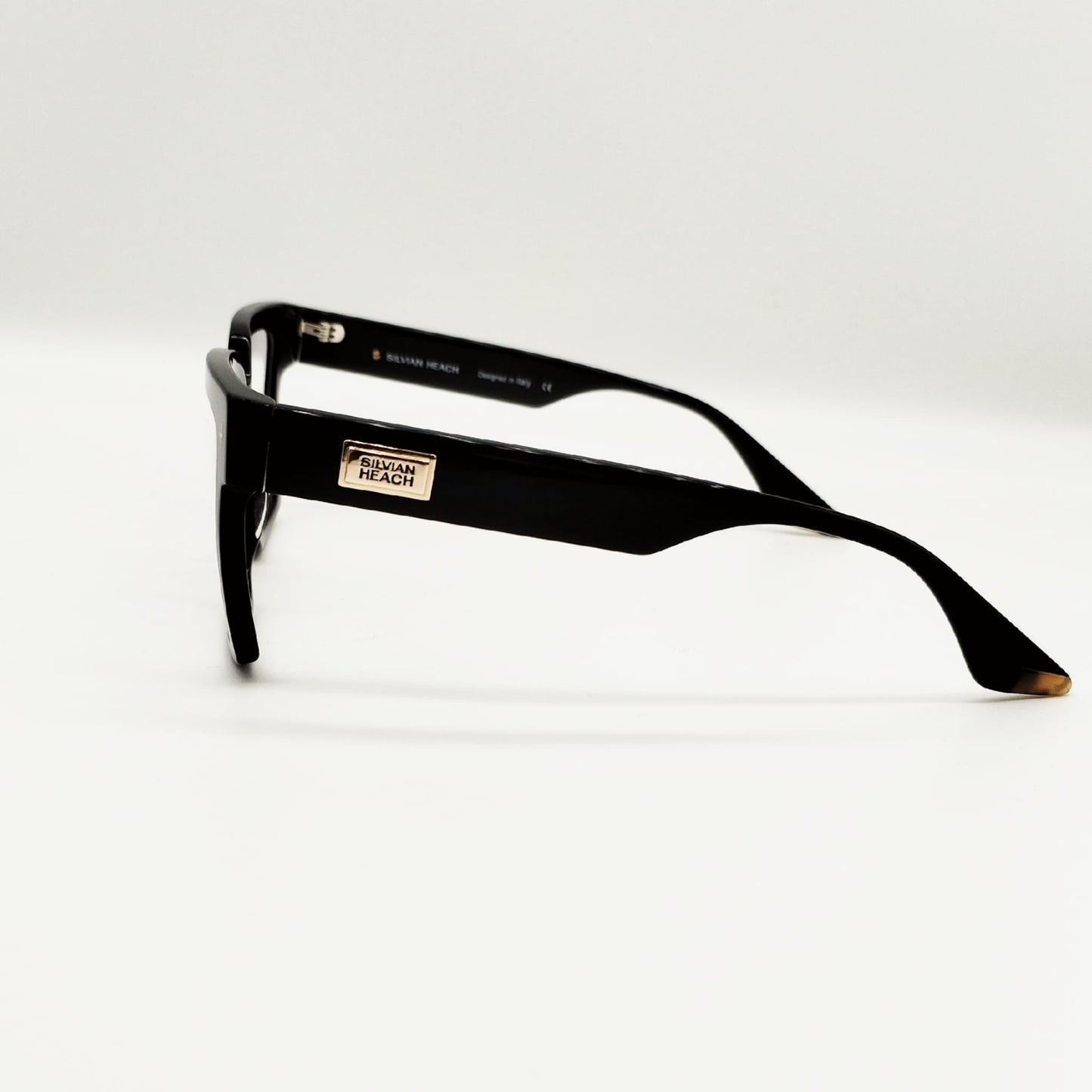 033 [due varianti colore]