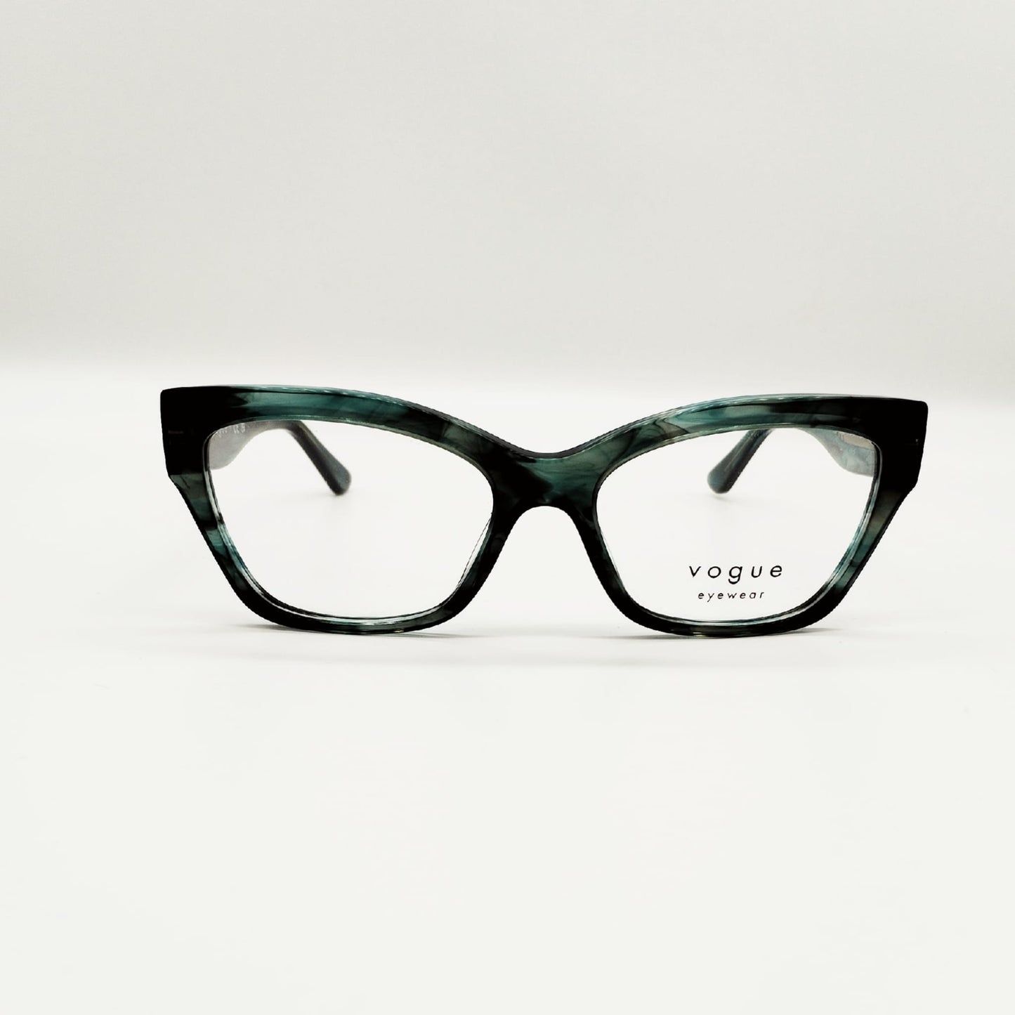 VO 5523 [due varianti colore]